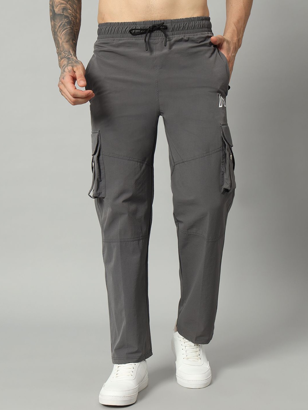 

AECK Men Straight-Fit Track Pants, Grey