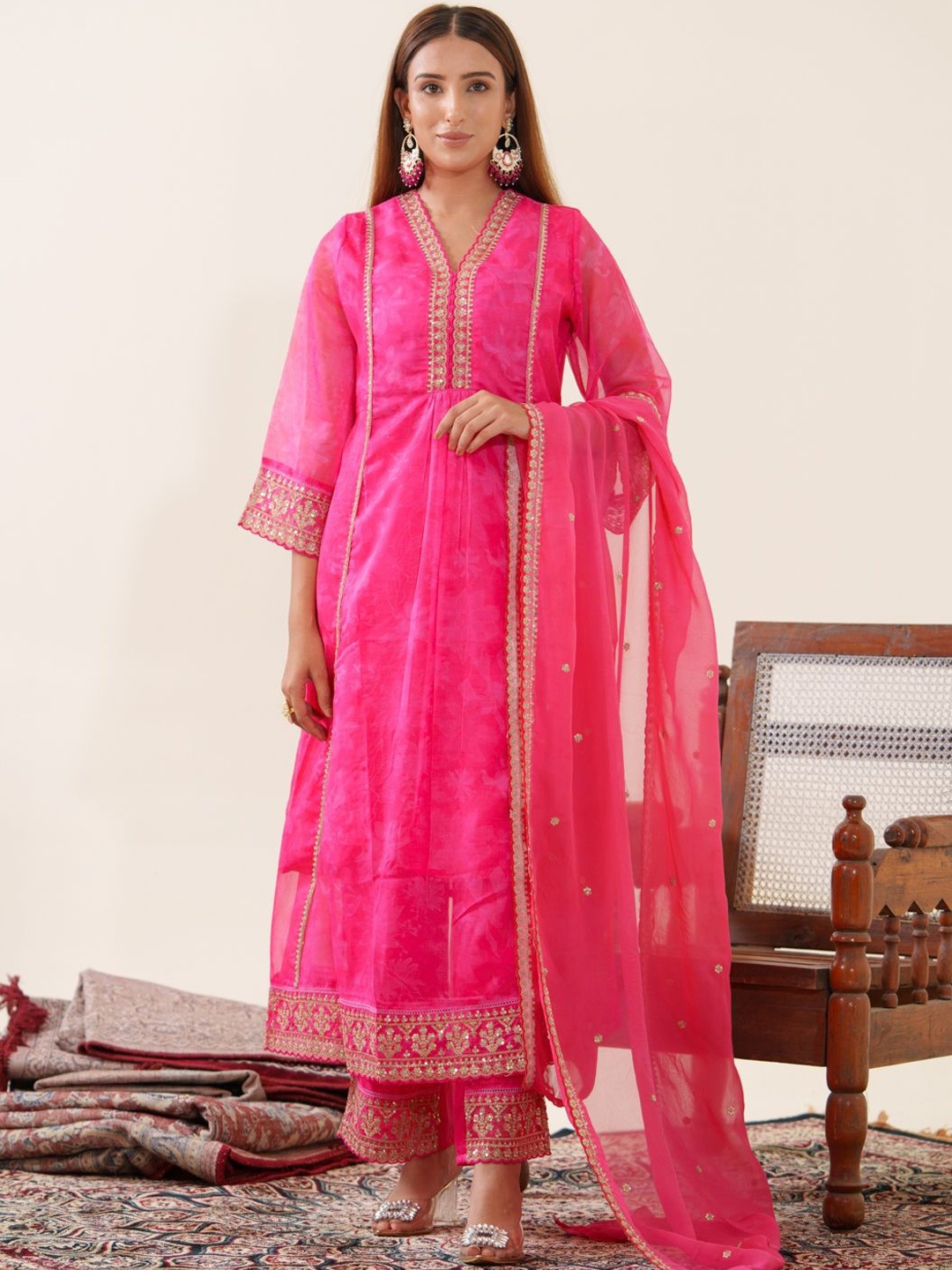 

House of Pataudi Floral Embroidered V-Neck Organza A-Line Kurta With Trousers & Dupatta, Pink