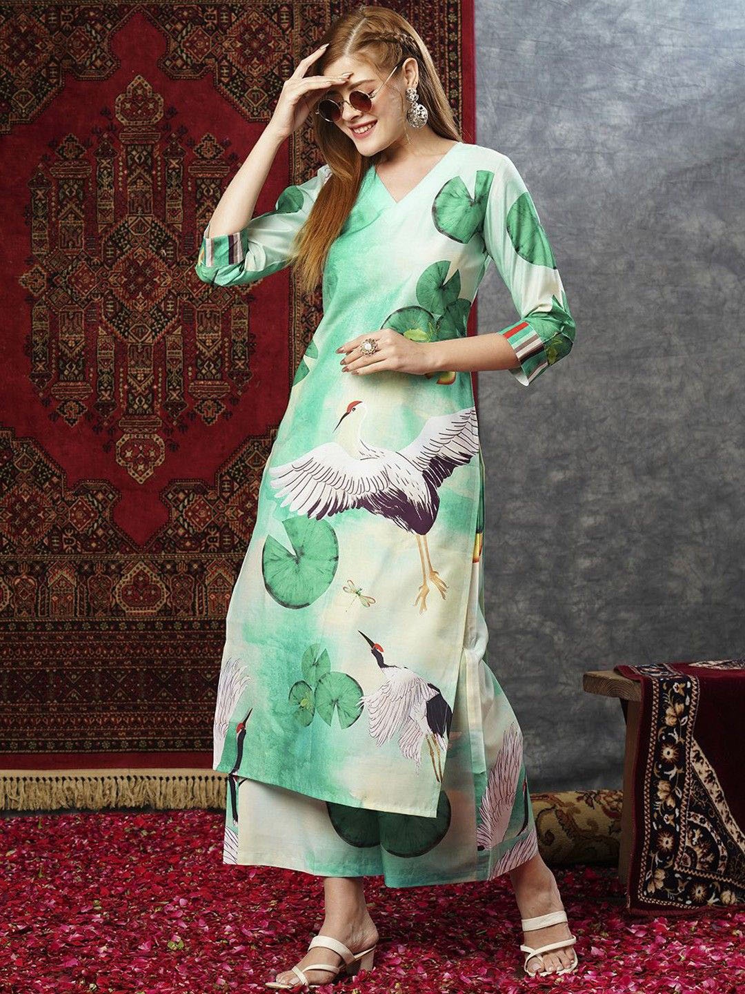

GoSriKi Women Floral Printed Regular Kurta with Palazzos, Sea green
