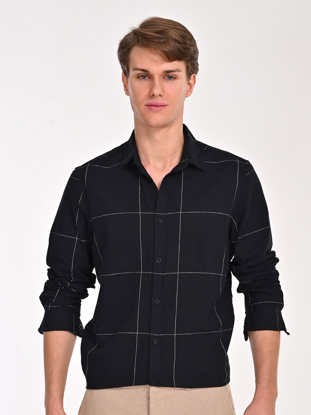 

POE Men Smart Slim Fit Windowpane Checks Opaque Checked Casual Shirt, Black
