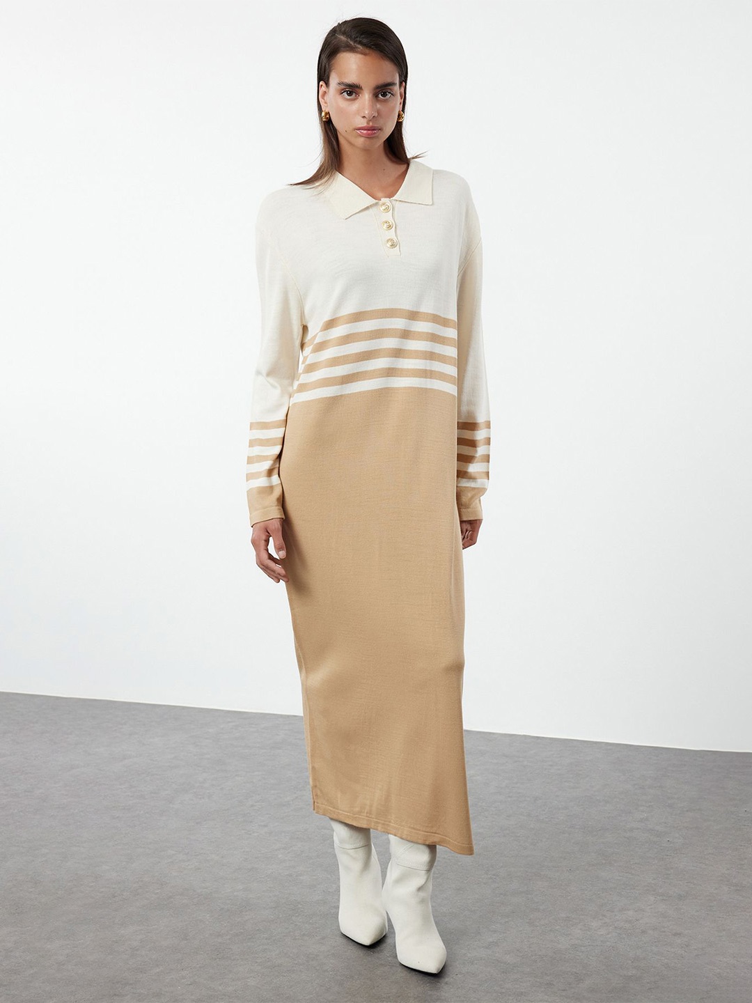 

Trendyol Colourblocked Maxi Dress, Na