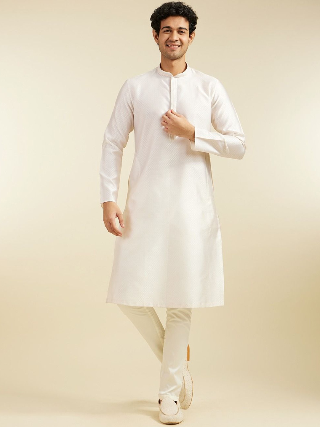 

Diwas by Manyavar Ethnic Motifs Woven Design Mandarin Collar Thread Work Art Silk Kurta, Cream