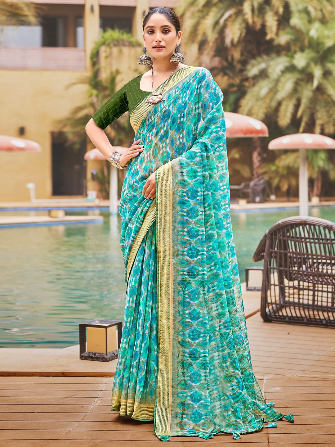 

Saree mall Abstract Printed Sarees, Blue