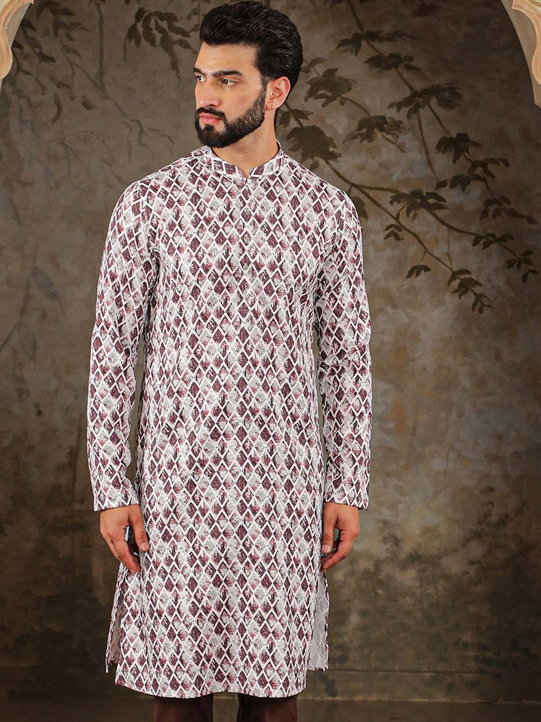 

HOUSE OF DEYANN Men Embellished Kurta, Brown