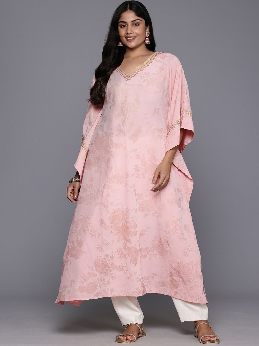 

A PLUS BY AHALYAA Women Floral Printed Flared Sleeves Chikankari Floral Crepe Kaftan Kurta, Pink