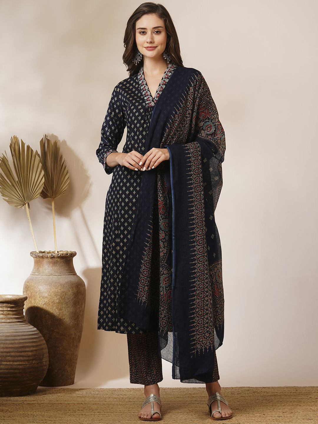 

FASHOR Ethnic Motifs Printed Pure Cotton Straight Kurta With Trousers & Dupatta, Navy blue