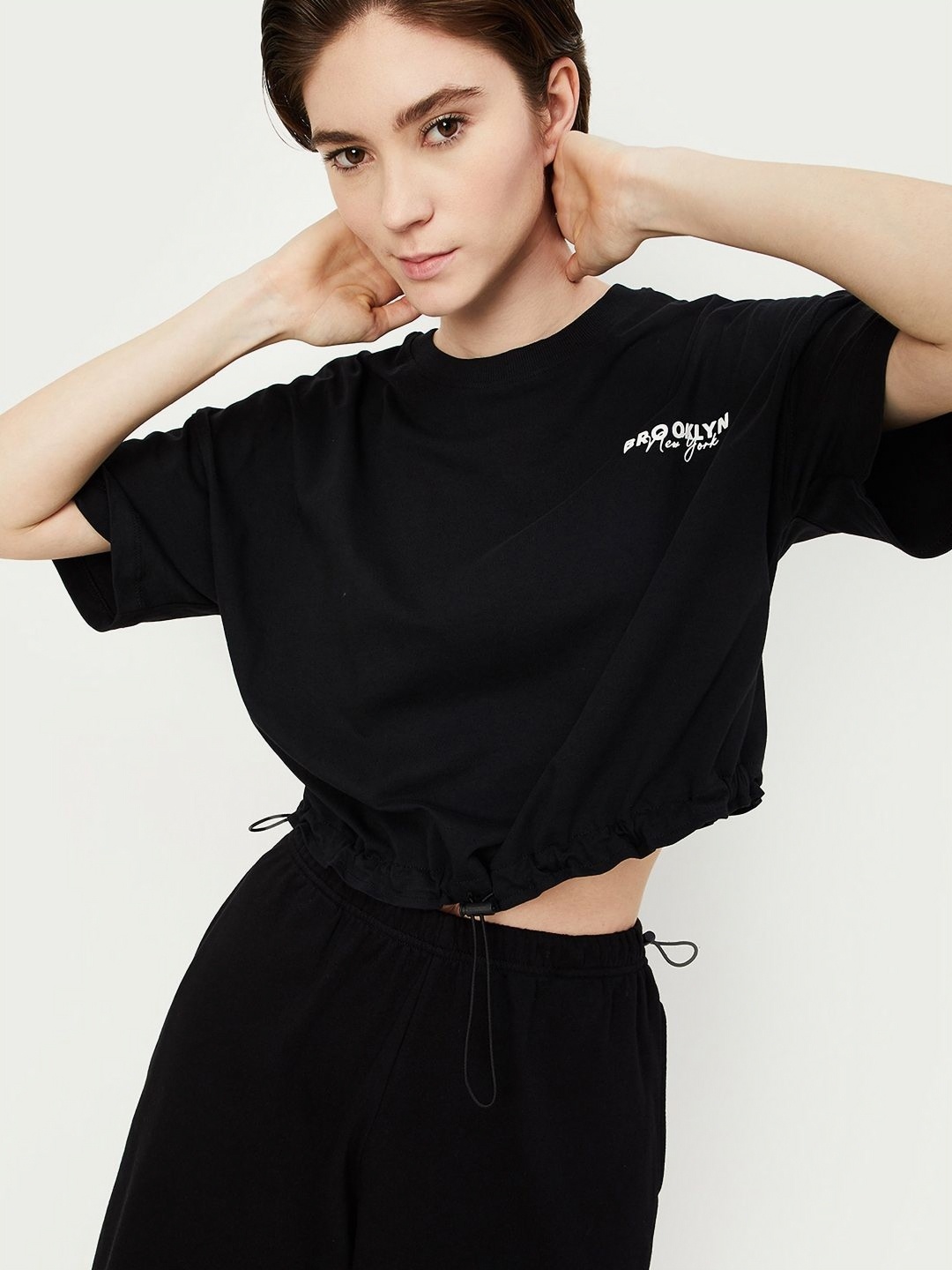 

max Women Solid Round Neck Cotton T-shirt, Black