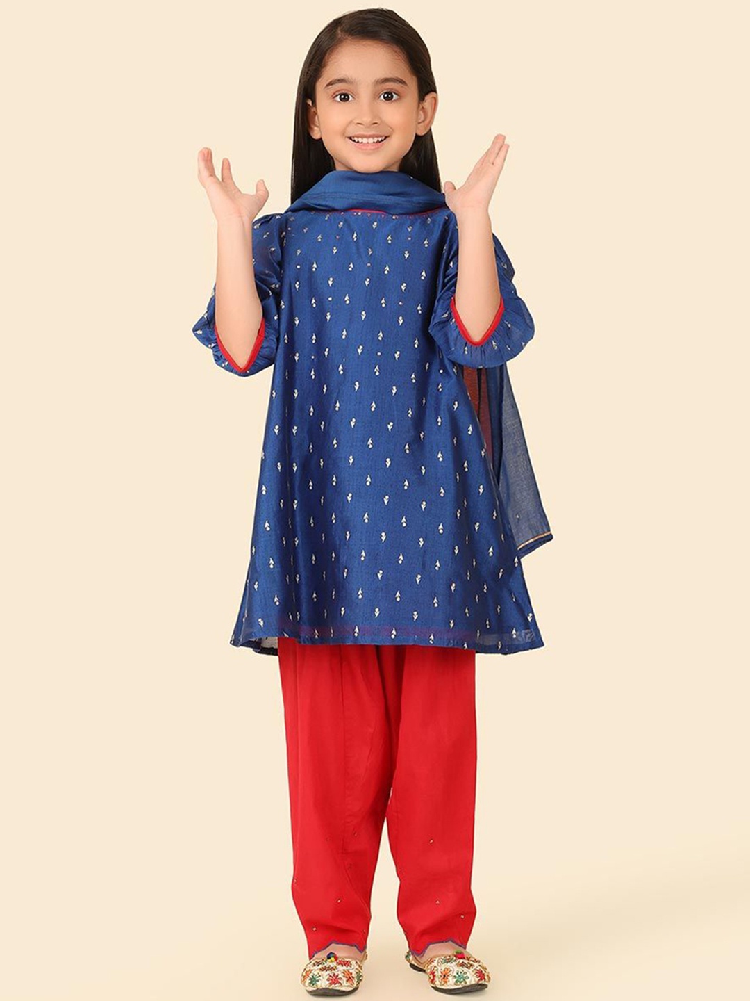 

Fabindia Girls Ethnic Motifs Printed Cotton Silk A-Line Kurta with Salwar & Dupatta, Navy blue