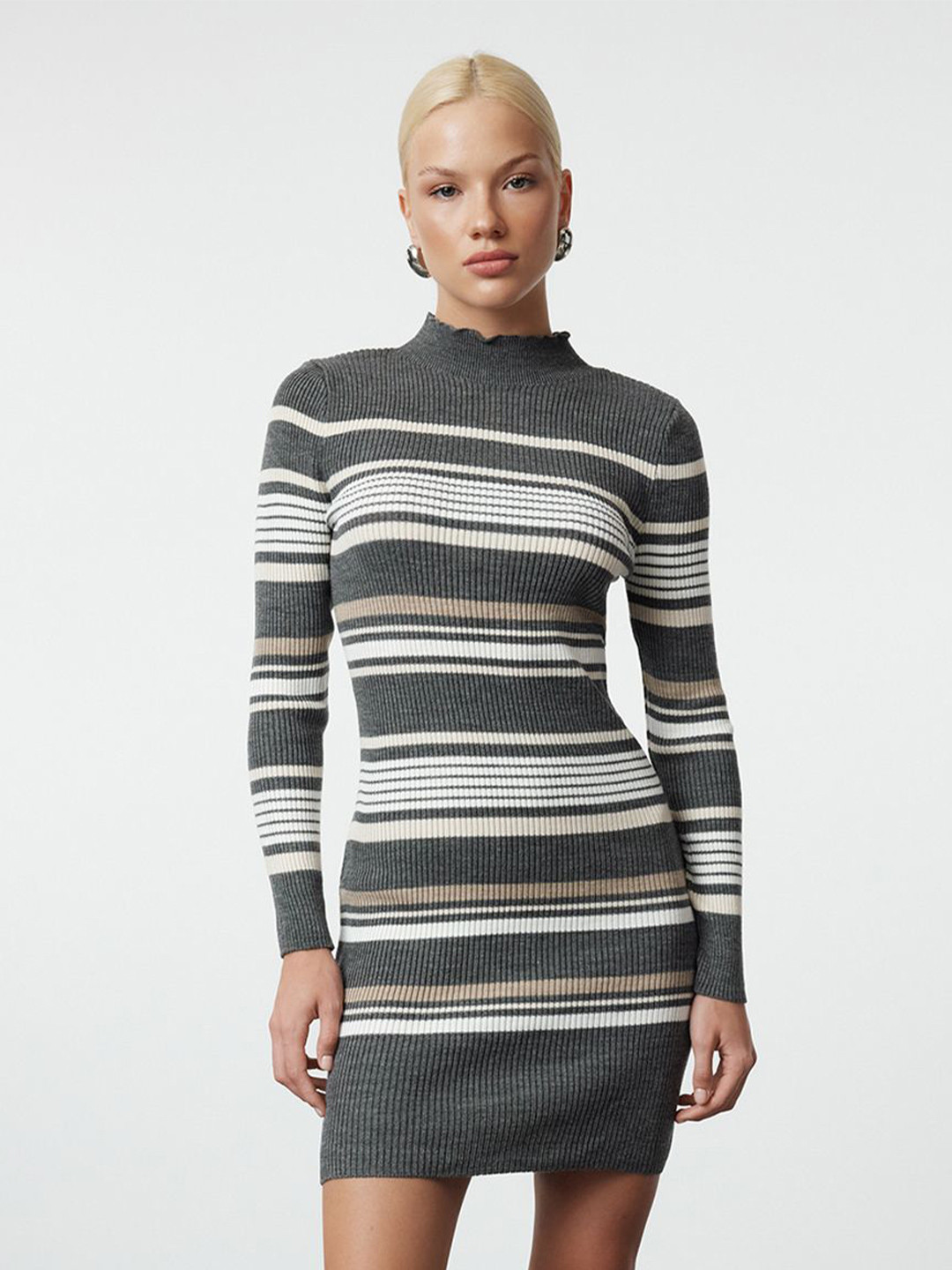 

Trendyol Striped Maxi Dress, Na