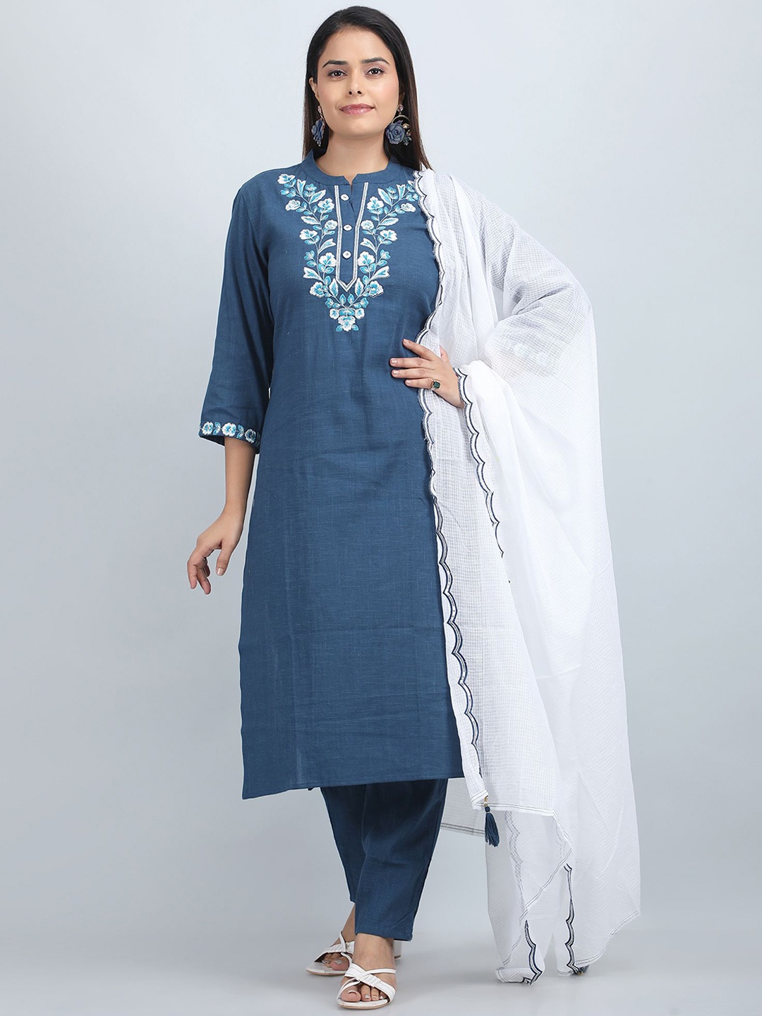 

SHIFORY Women Ethnic Motifs Yoke Design Regular Thread Work Pure Cotton Kurta with Trousers & With Dupatta, Blue