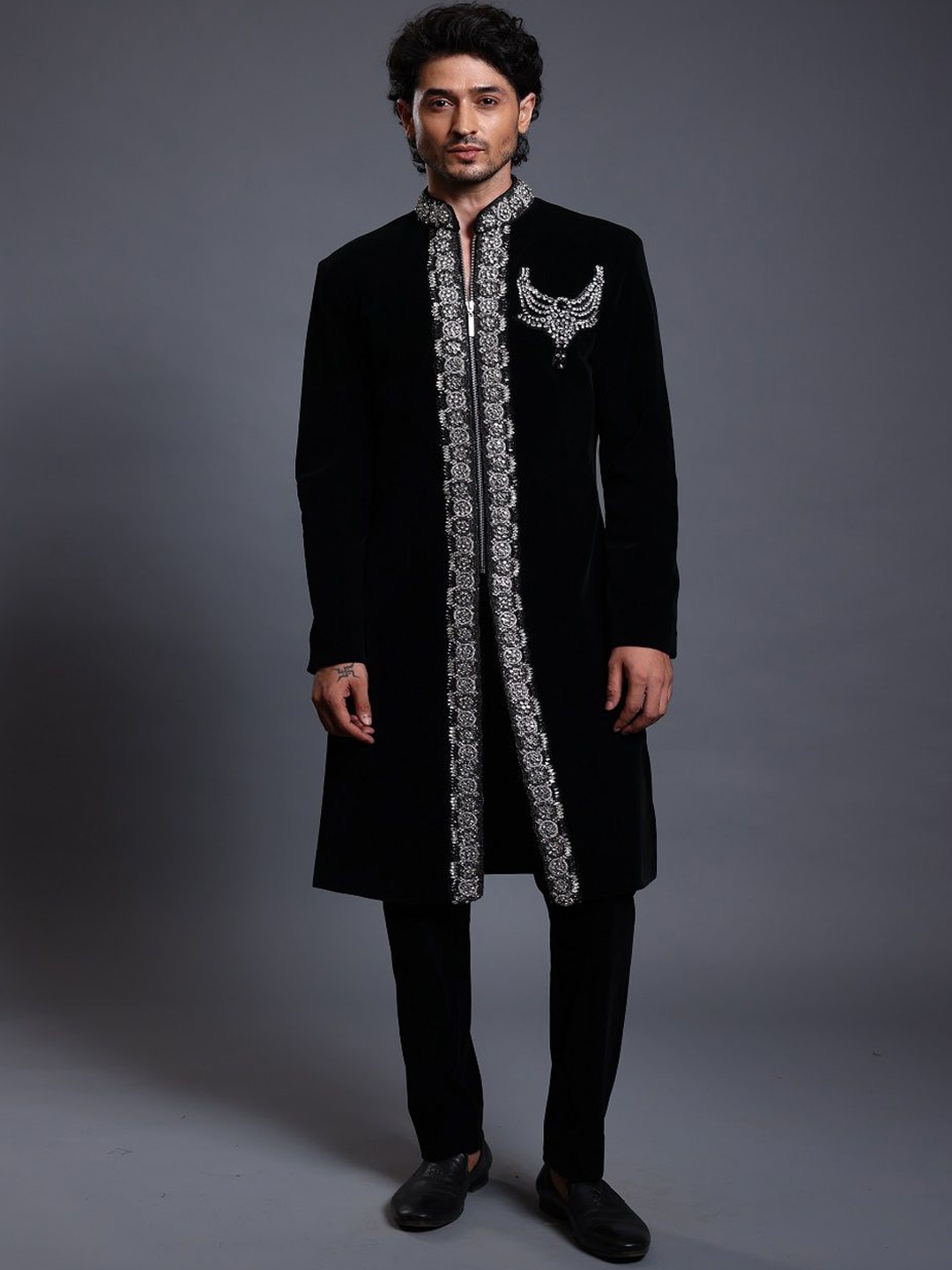 

Siddartha Tytler Embellished Sherwani Set, Black