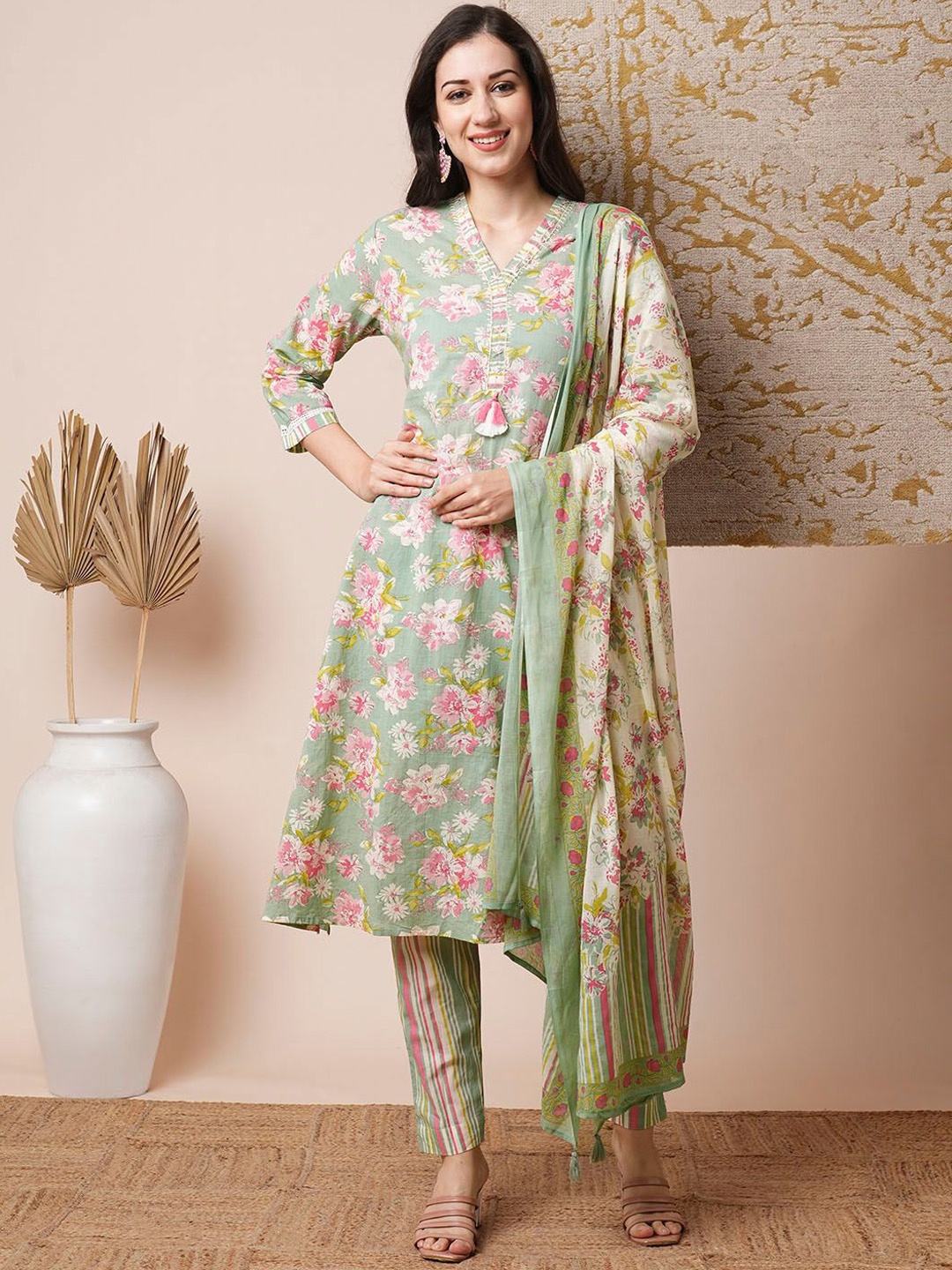 

FASHOR Green Floral Printed V-Neck Pure Cotton Straight Kurta with Trousers & Dupatta