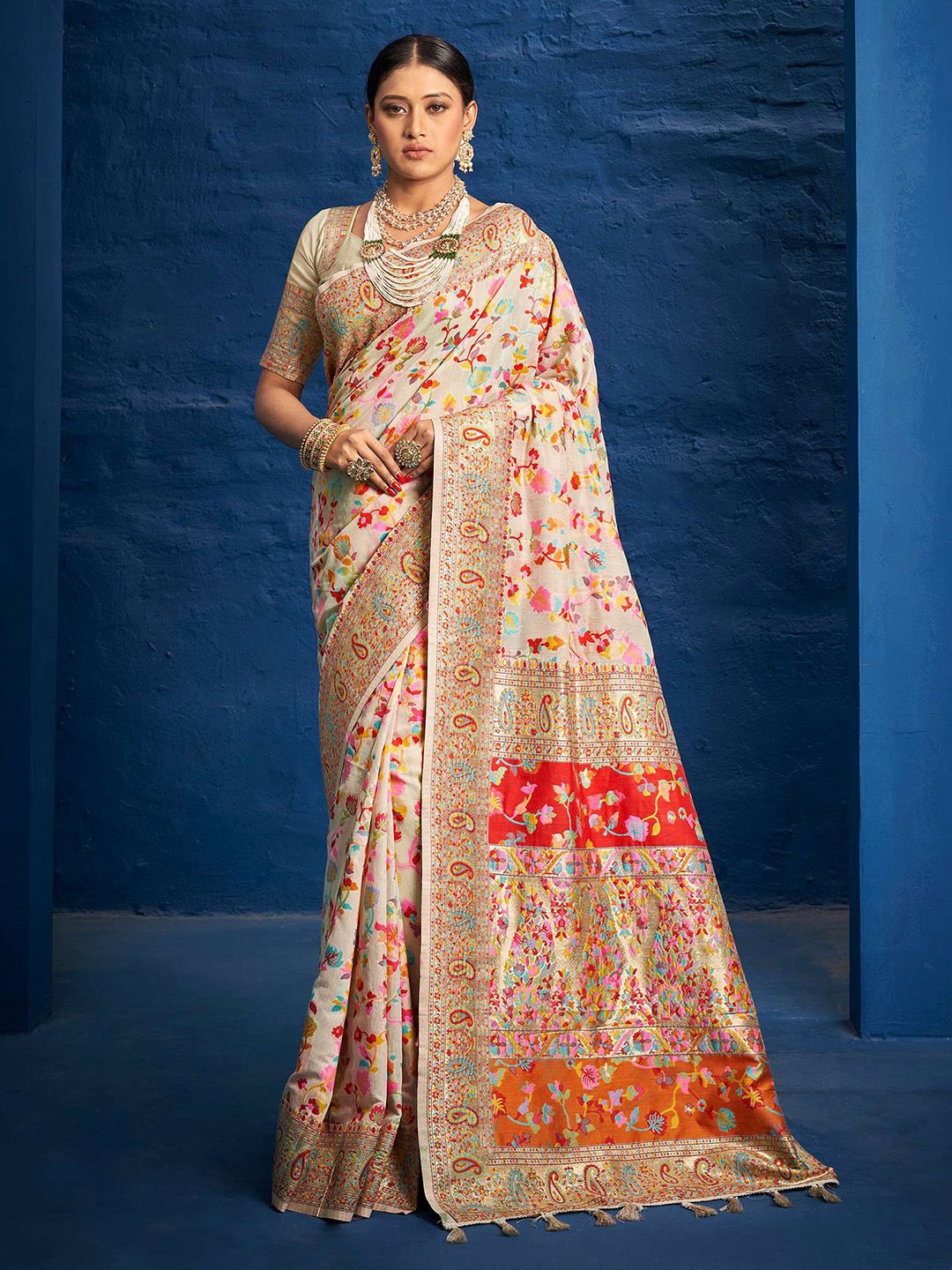 

Mitera Woven Design Zari Art Silk Banarasi Saree, Cream