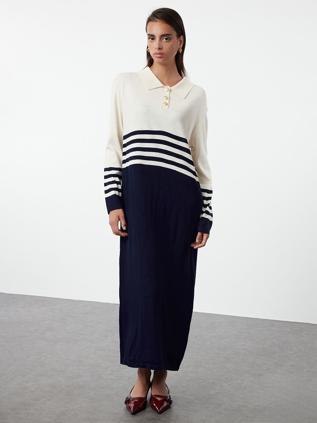 

Trendyol Colourblocked Maxi Dress, Na