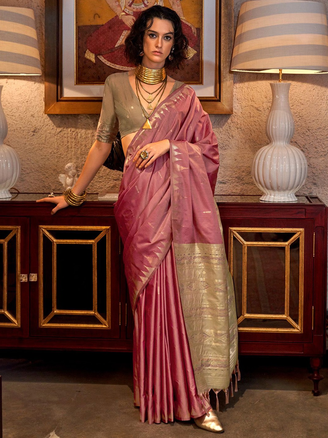 

Mitera Ethnic Motifs Zari Silk Blend Banarasi Saree, Pink