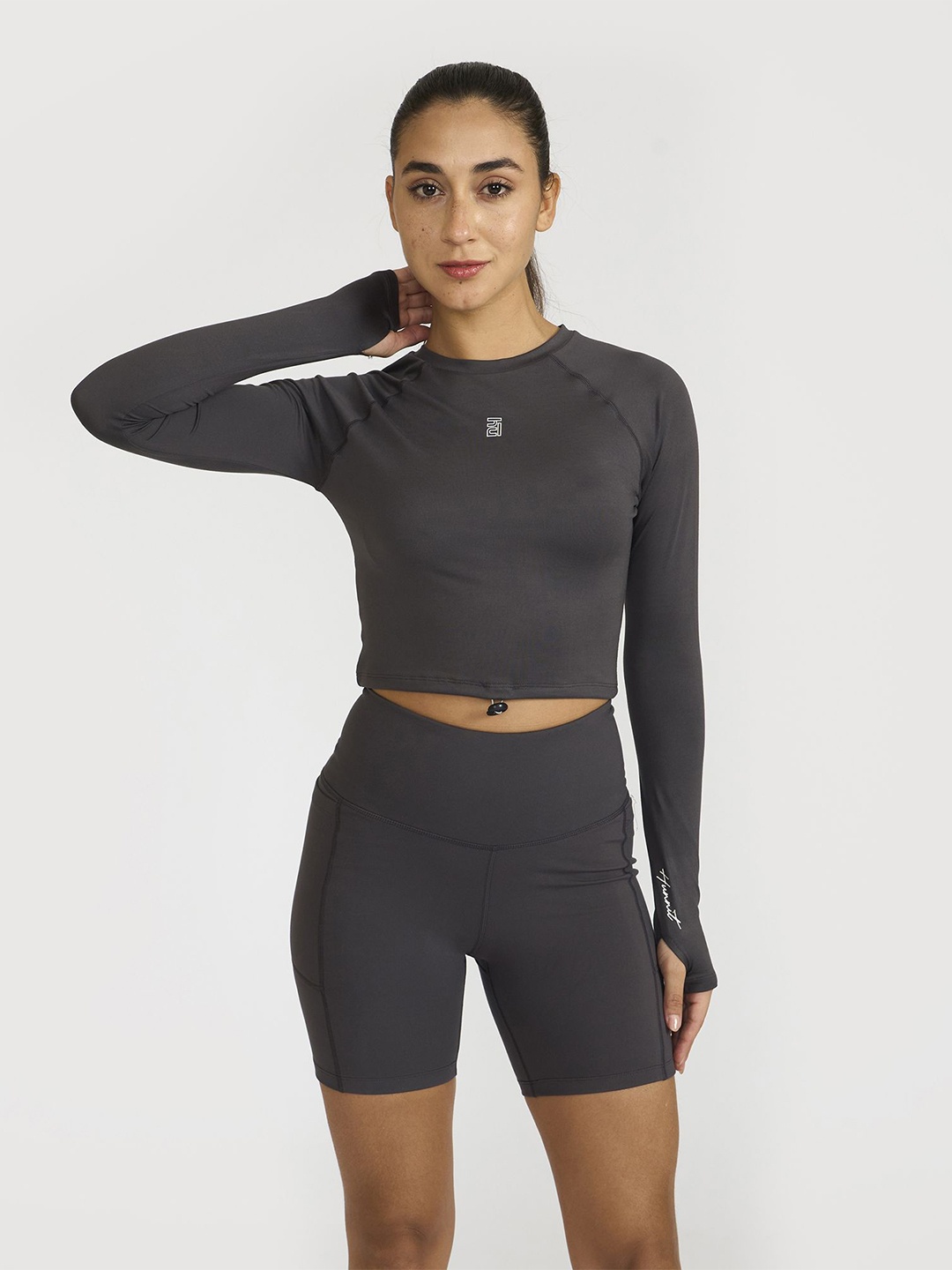 

Hunnit Zen Full Sleeve Solid Round Neck Crop Top, Grey