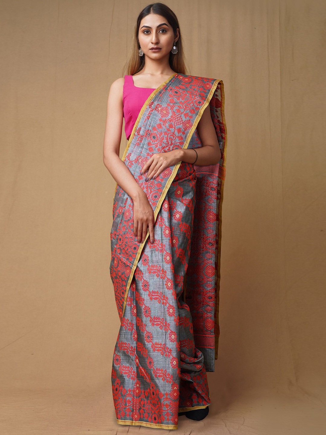 

Unnati Silks Woven Design Pure Cotton Handloom Jamdani Saree, Grey
