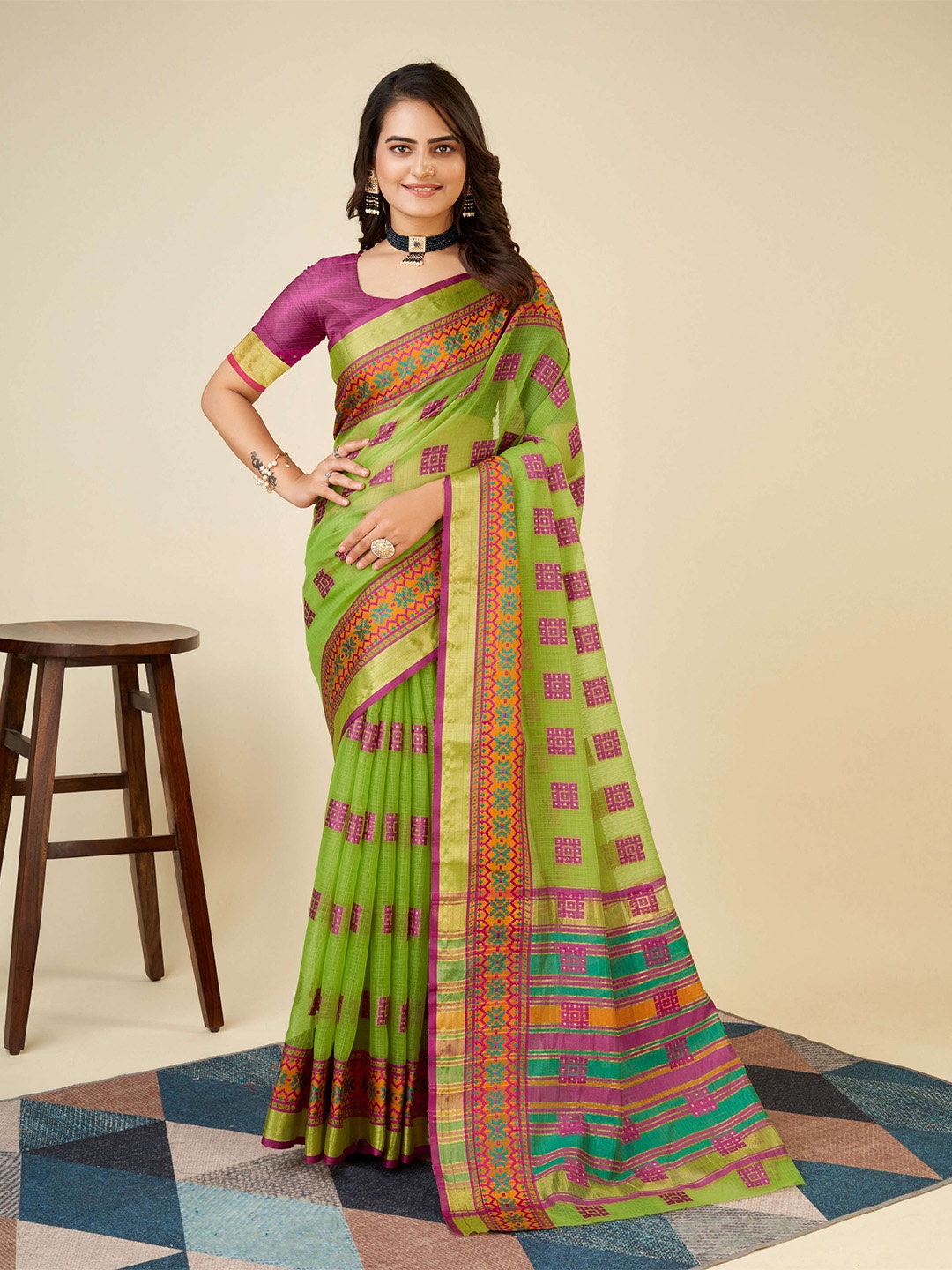 

Kriyansh Zari Banarasi Saree, Lime green