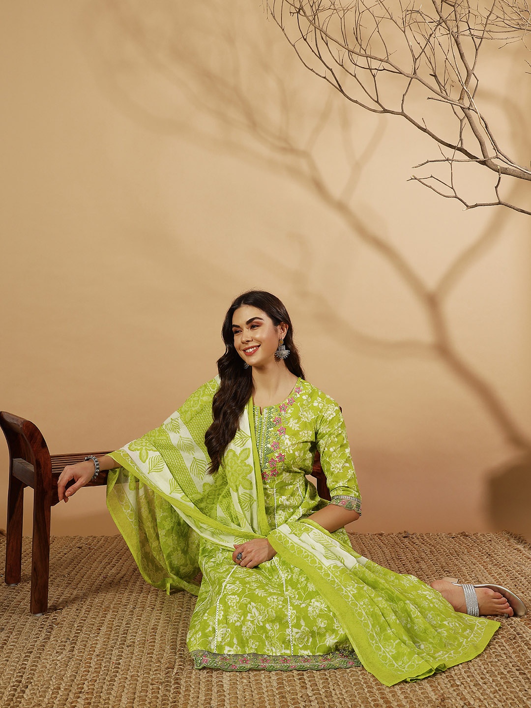 

IkDaiya Floral Printed Mirror Work Pure Cotton Anarkali Kurta with Trouser & Dupatta, Green