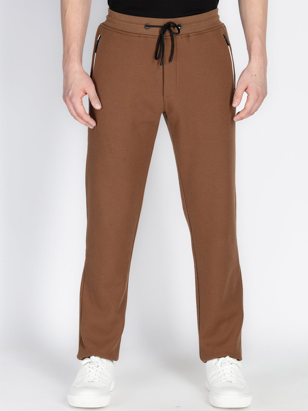 

Status Quo Men Mid-Rise Track Pant, Brown