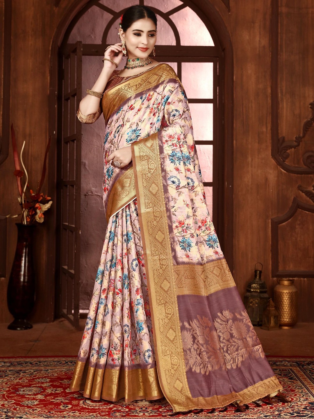

VIRICA Floral Zari Saree, Brown
