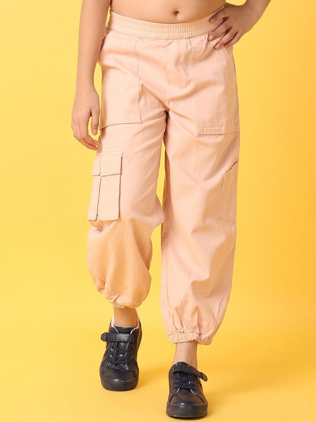 

V-Mart Girls Solid Regular Fit Cargo Trousers, Pink