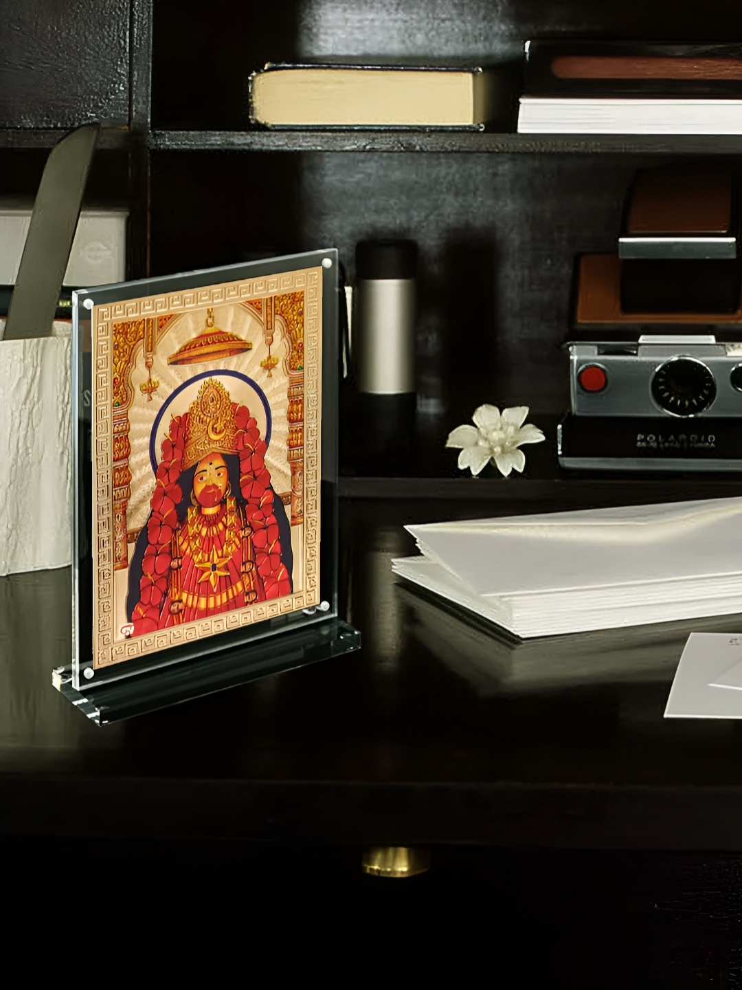 

Hawai Transparent & Gold Toned Acrylic Table Photo Frame