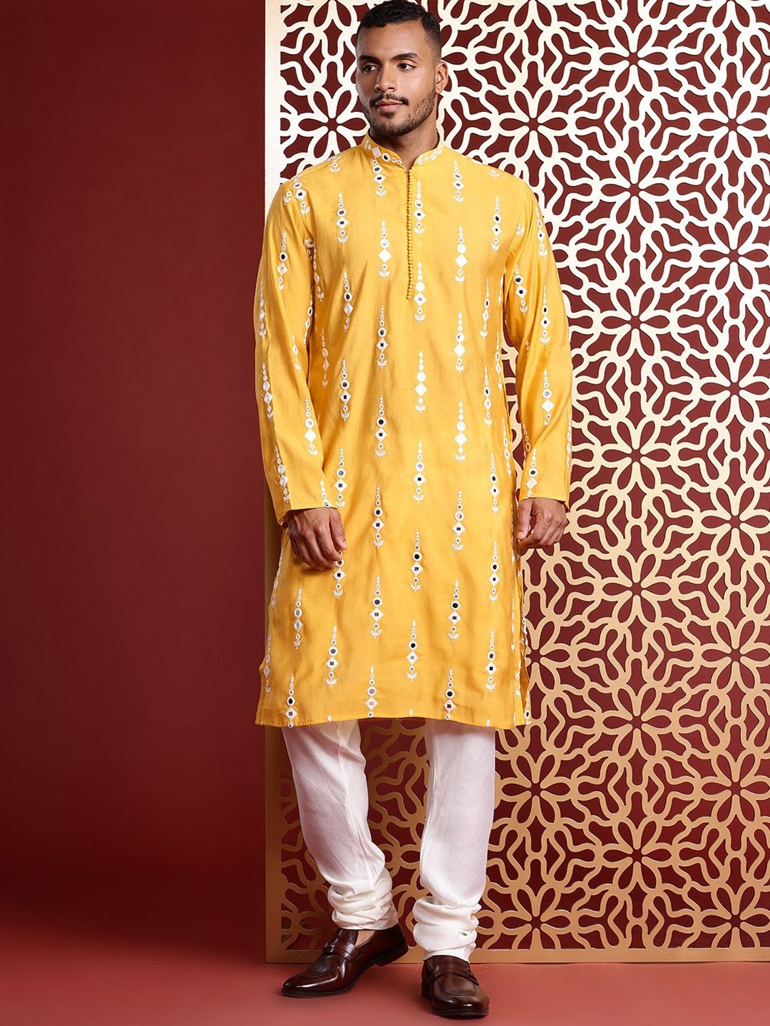 

MANQ Ethnic Motifs Embroidered Mandarin Collar Mirror Work Cotton Straight Kurta, Yellow