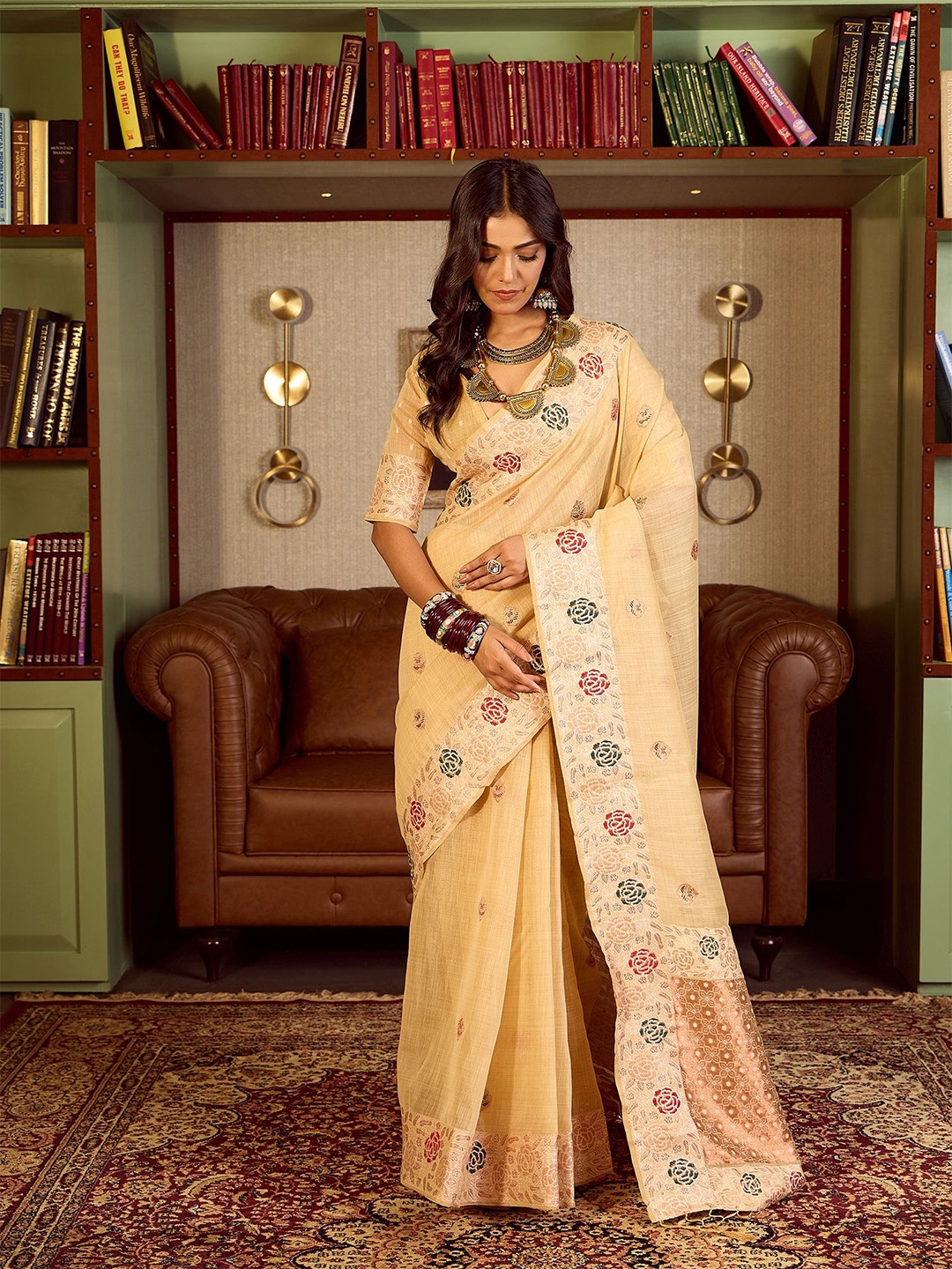 

Dori Woven Design Zari Linen Blend Banarasi Saree, Beige