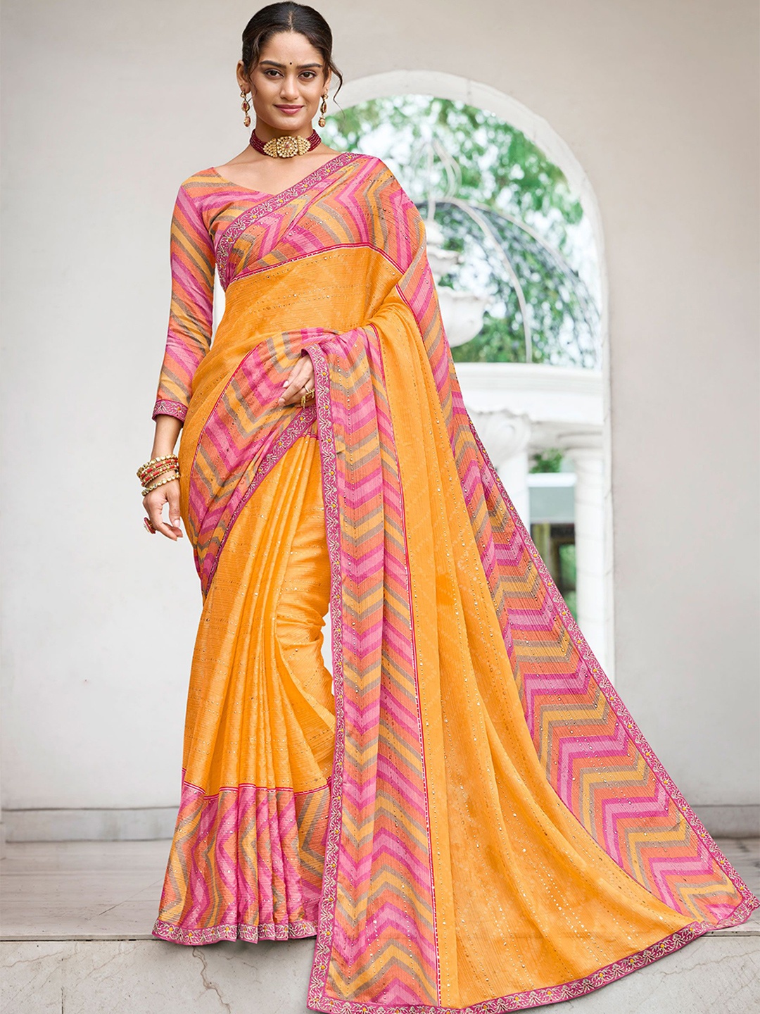 

Laxmipati Poly Chiffon Saree, Yellow