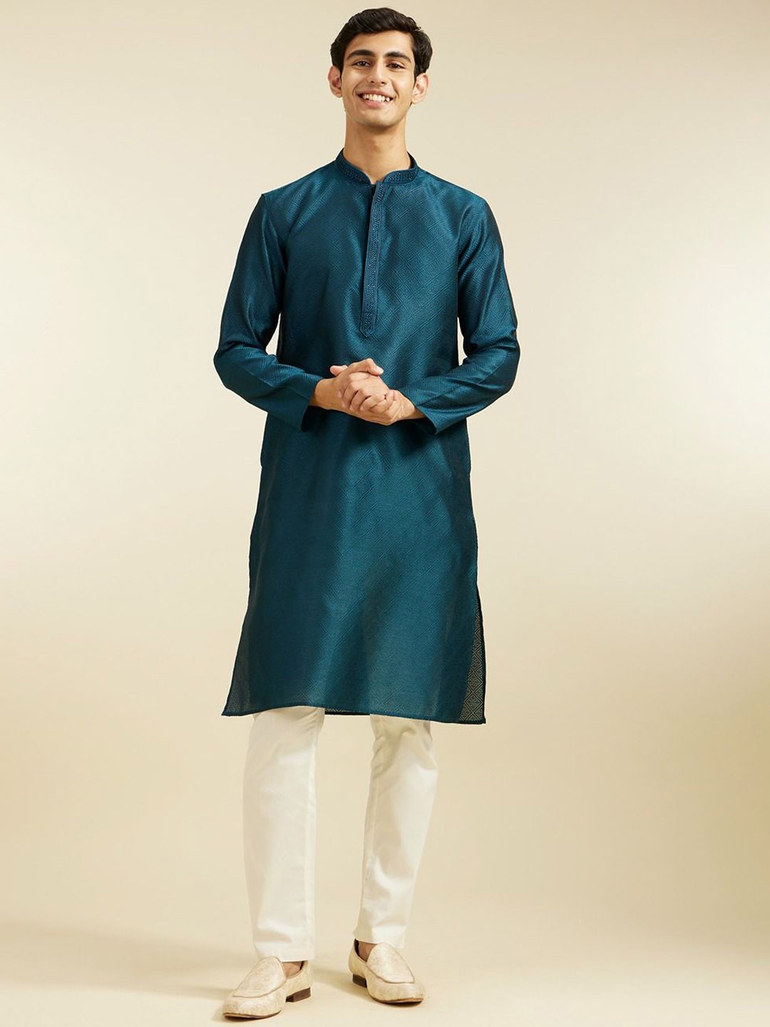 

Diwas by Manyavar Geometric Woven Design Mandarin Collar Straight Kurta, Blue