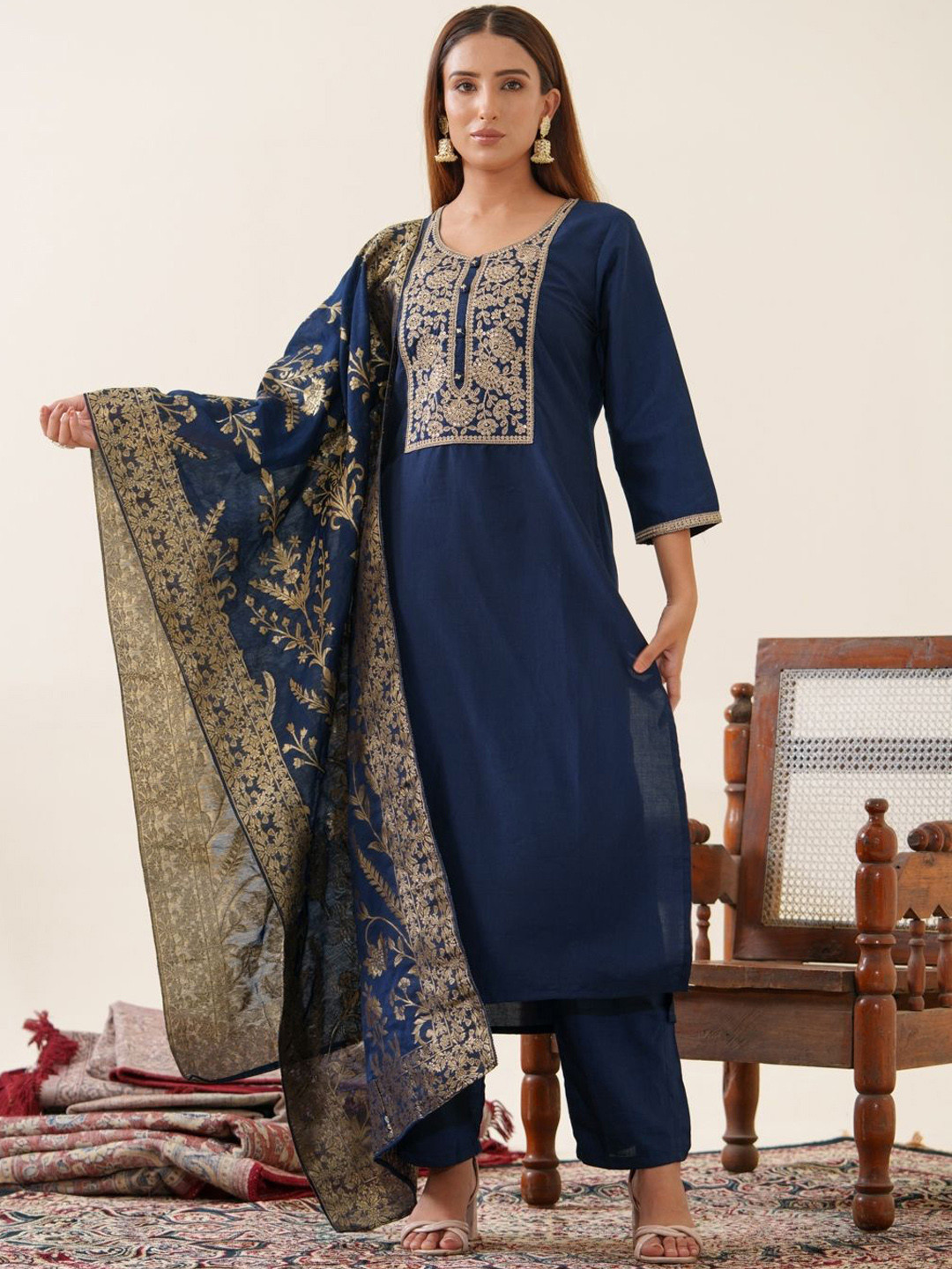 

House of Pataudi Ethnic Motifs Embroidered Straight Kurta With Trousers & Dupatta, Navy blue