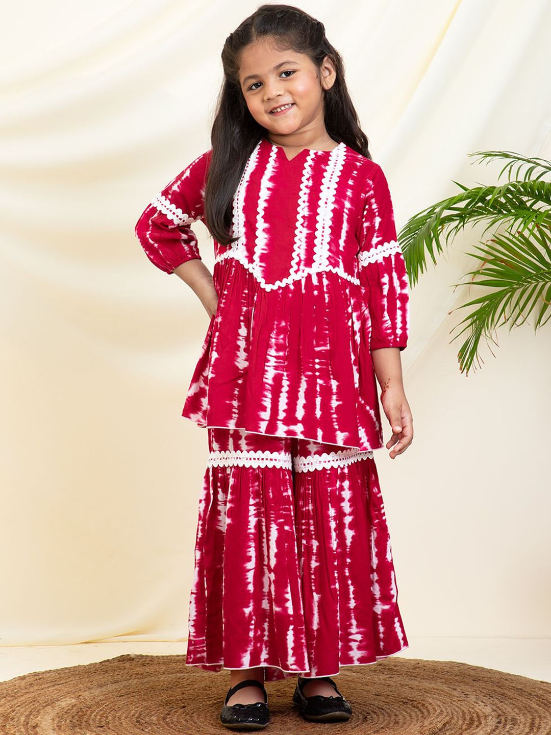 

Bugandbees Tie-Dye Printed Clothing Set, Magenta