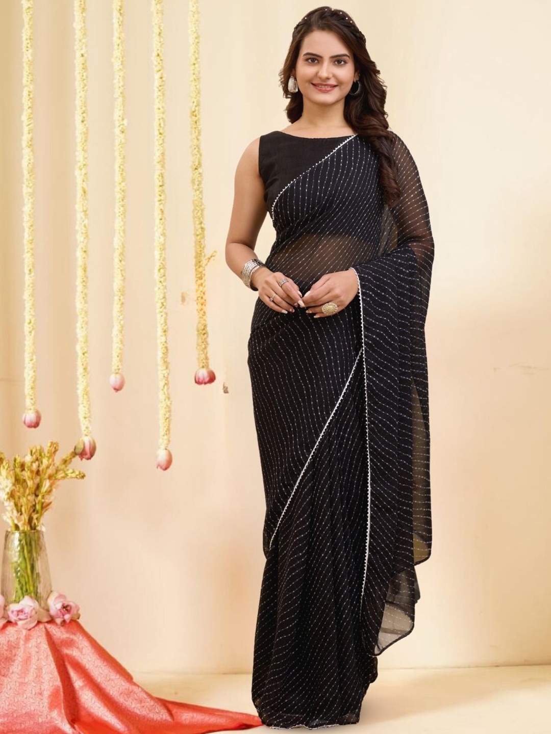 

MAGMINA Leheriya Poly Georgette Leheriya Saree, Black