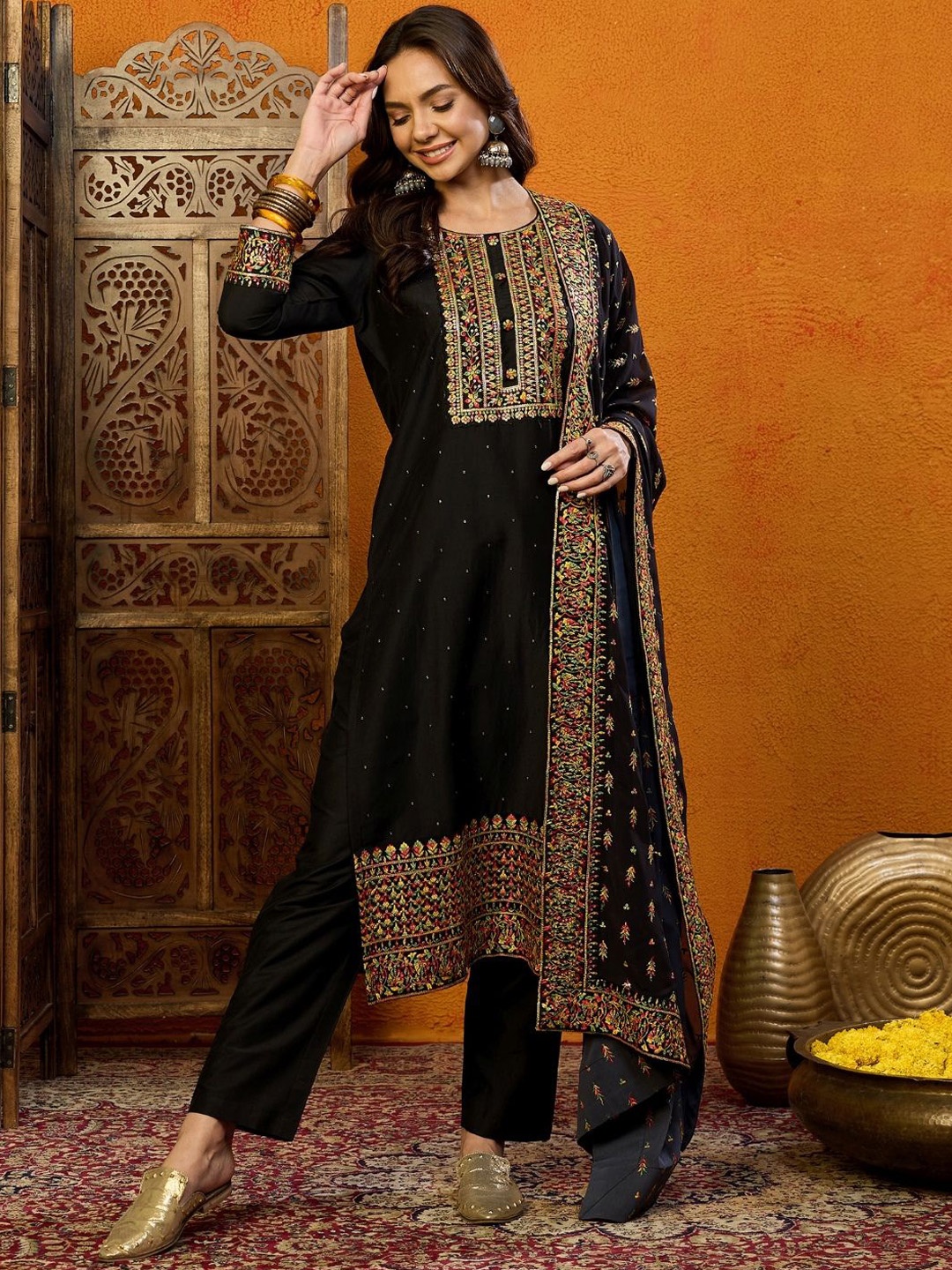 

AHIKA Black Floral Embroidered Round Neck Straight Kurta with Trousers & Dupatta