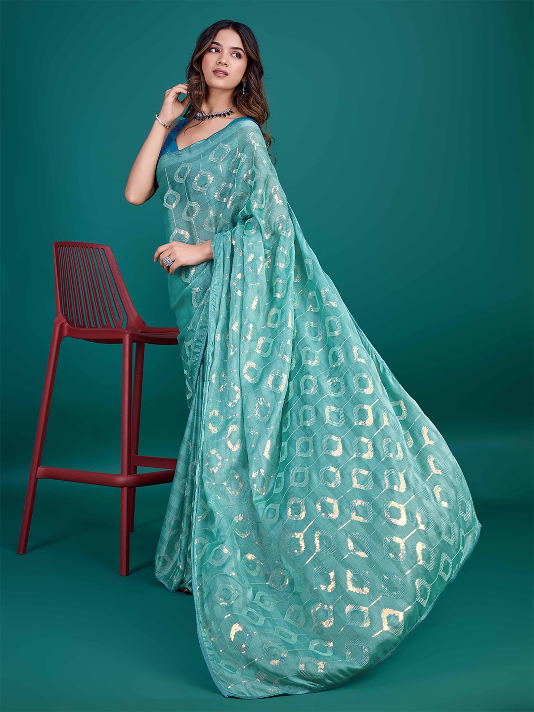 

Mitera Embellished Sequinned Poly Chiffon Saree, Green