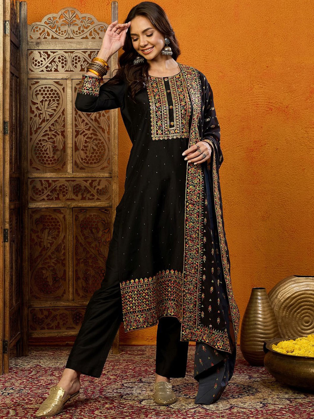 

KALINI Women Floral Embroidered Regular Thread Work Kurta with Trousers & With Dupatta, Black