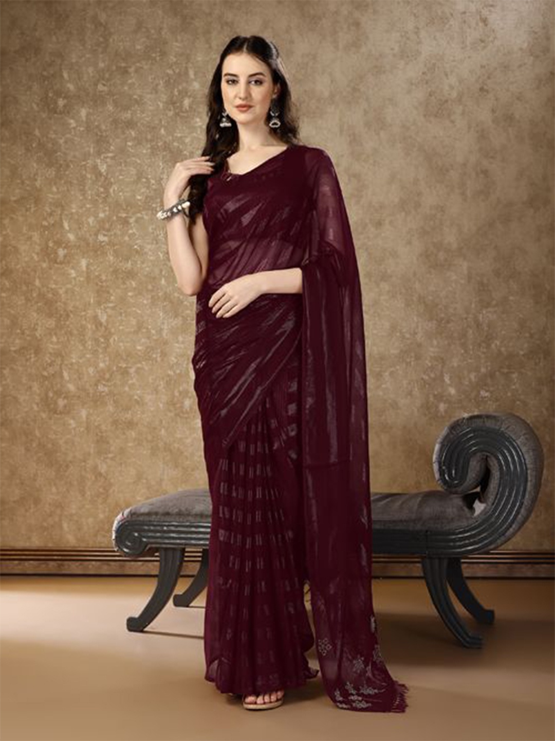 

Indian Women Striped Woven Border Tassel Parten Beads and Stones Saree, Maroon