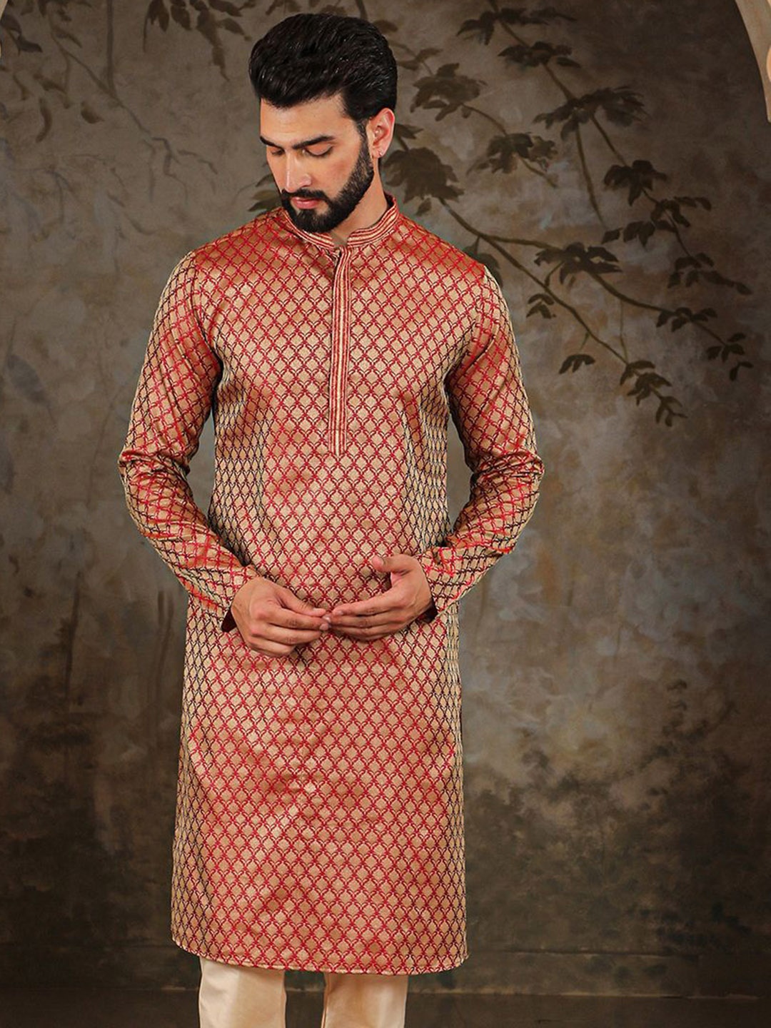 

HOUSE OF DEYANN Men Jacquard Kurta, Red