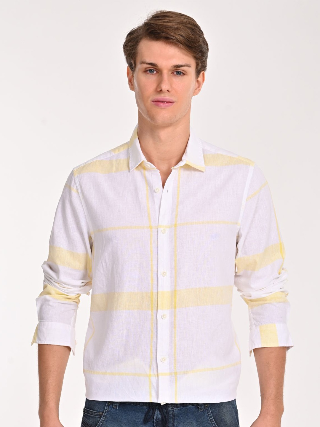 

POE Men Smart Slim Fit Opaque Casual Shirt, Yellow