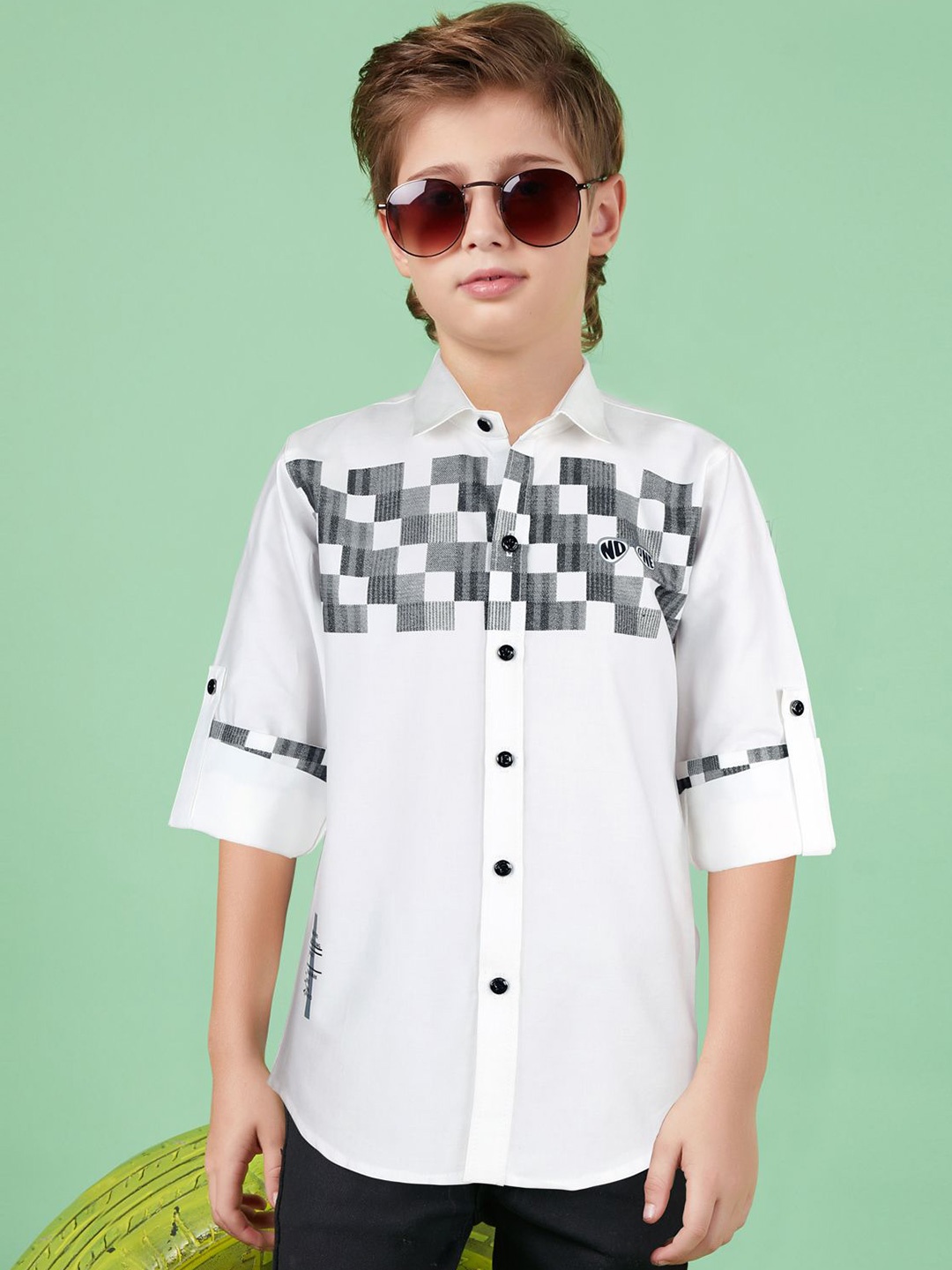 

MashUp Boys Classic Opaque Checked Casual Shirt, White