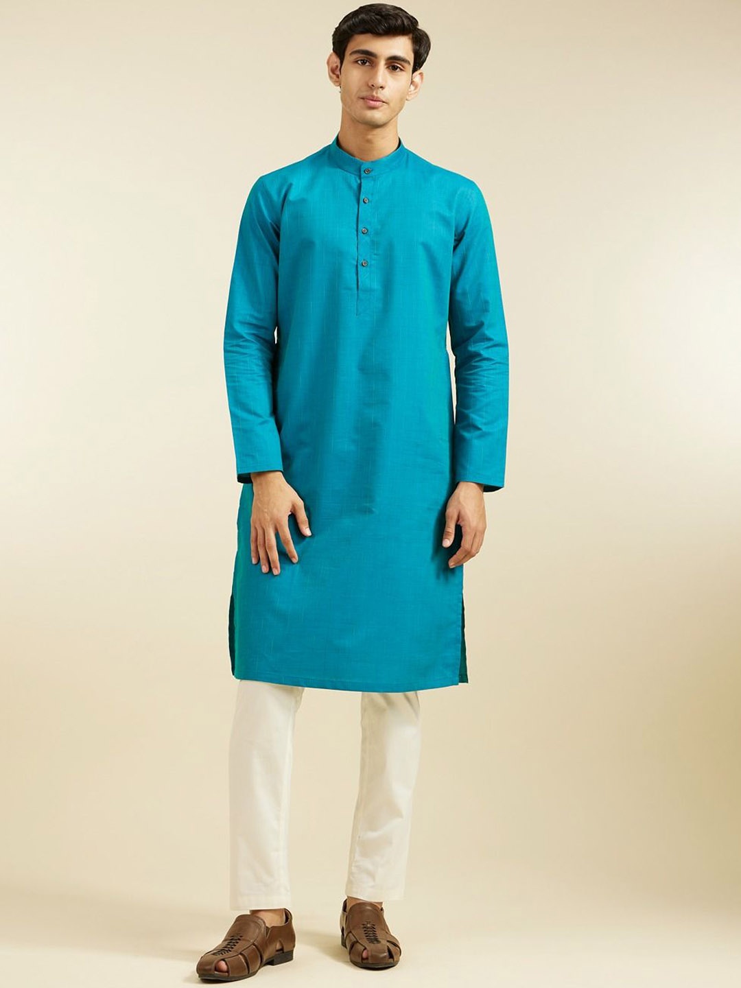 

Diwas by Manyavar Striped Mandarin Collar Straight Kurta, Green