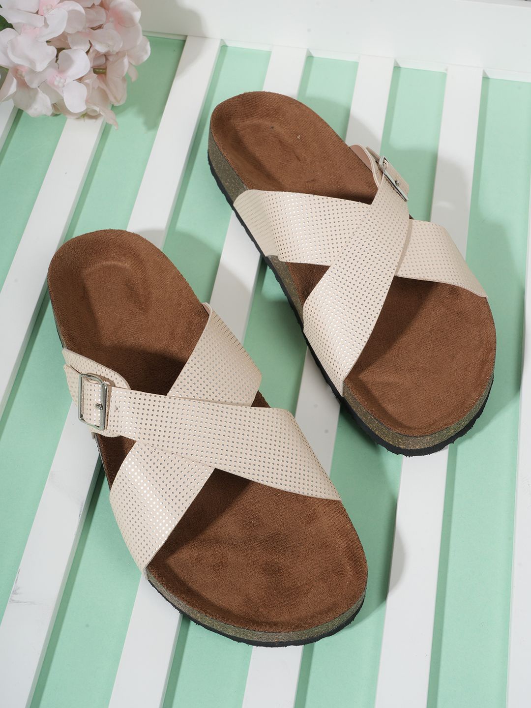 

MOZAFIA Women Open Toe Flats with Bows, Cream