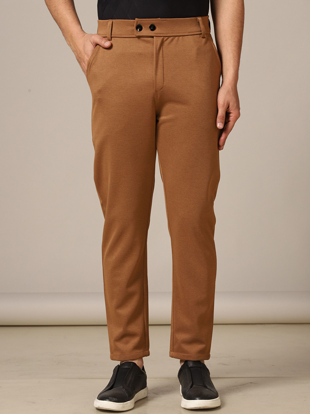 

TAGDO Men Solid Easy Wash Trousers, Brown