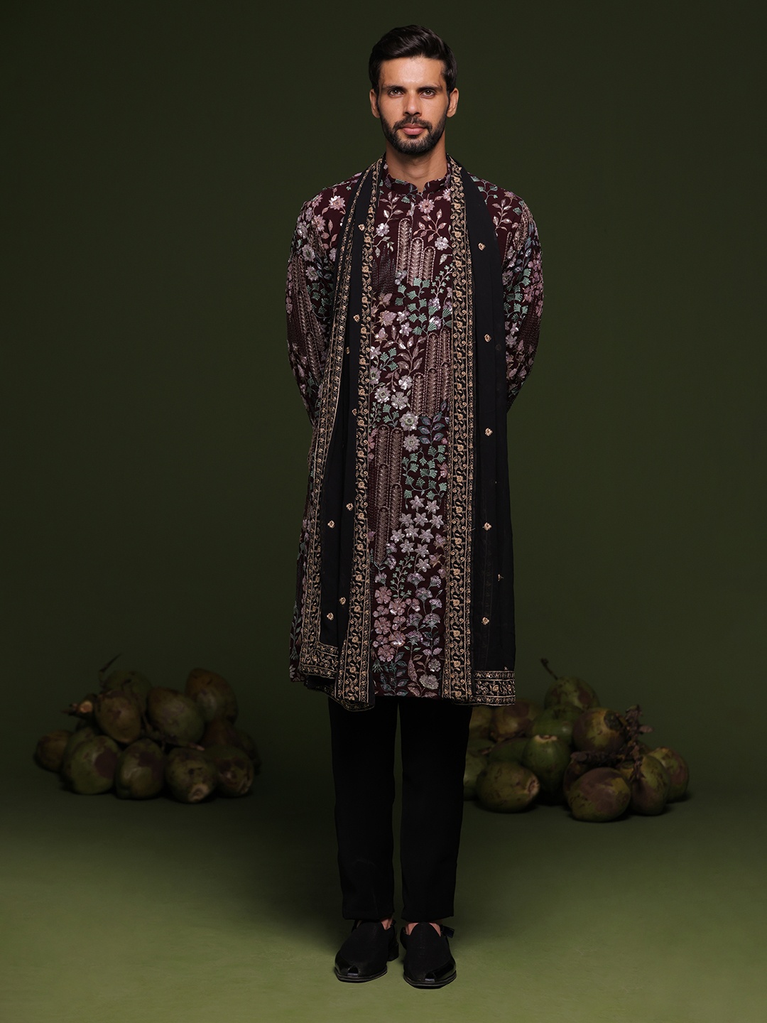 

KALPRAAG Floral Embroidered Mandarin Collar Straight Kurta with trouser & Dupatta, Burgundy
