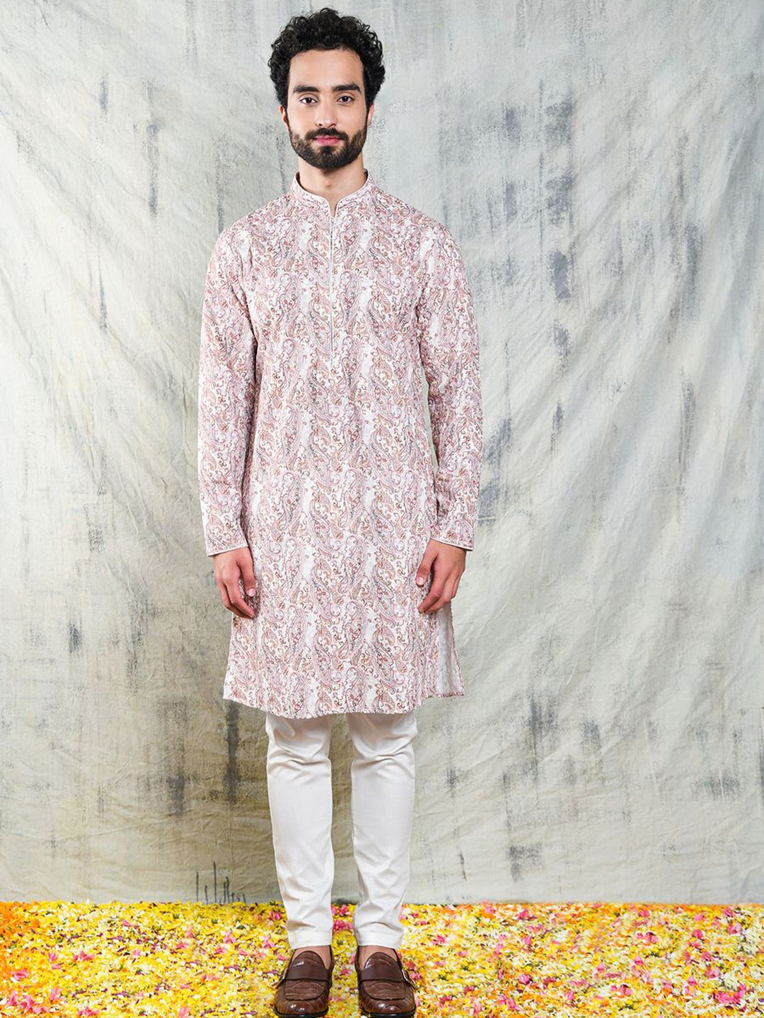 

Be Desi Floral Printed Straight Sequinned Kurta with Pyjamas, Pink