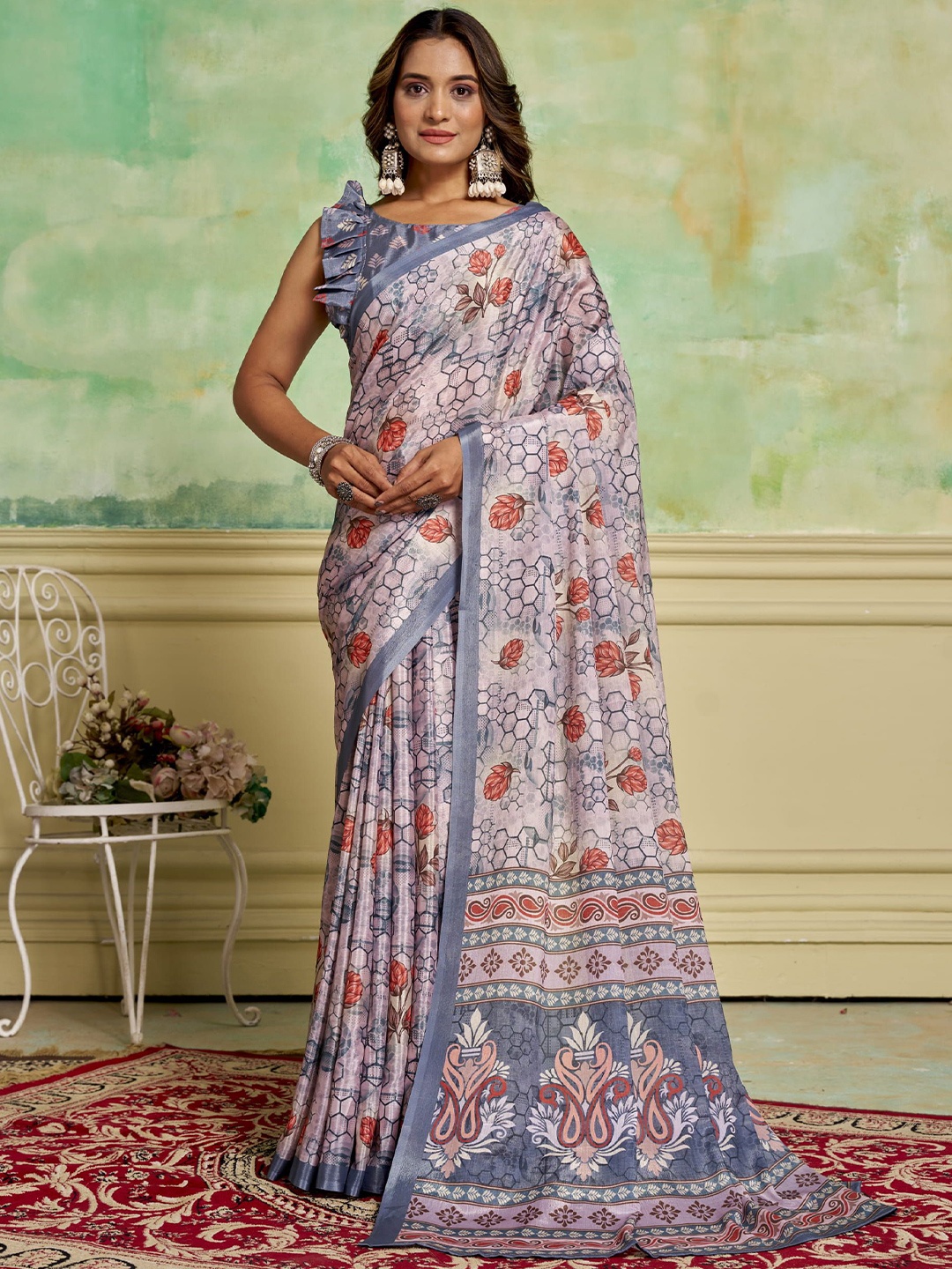 

KAYOMMI Floral Printed Saree, Grey