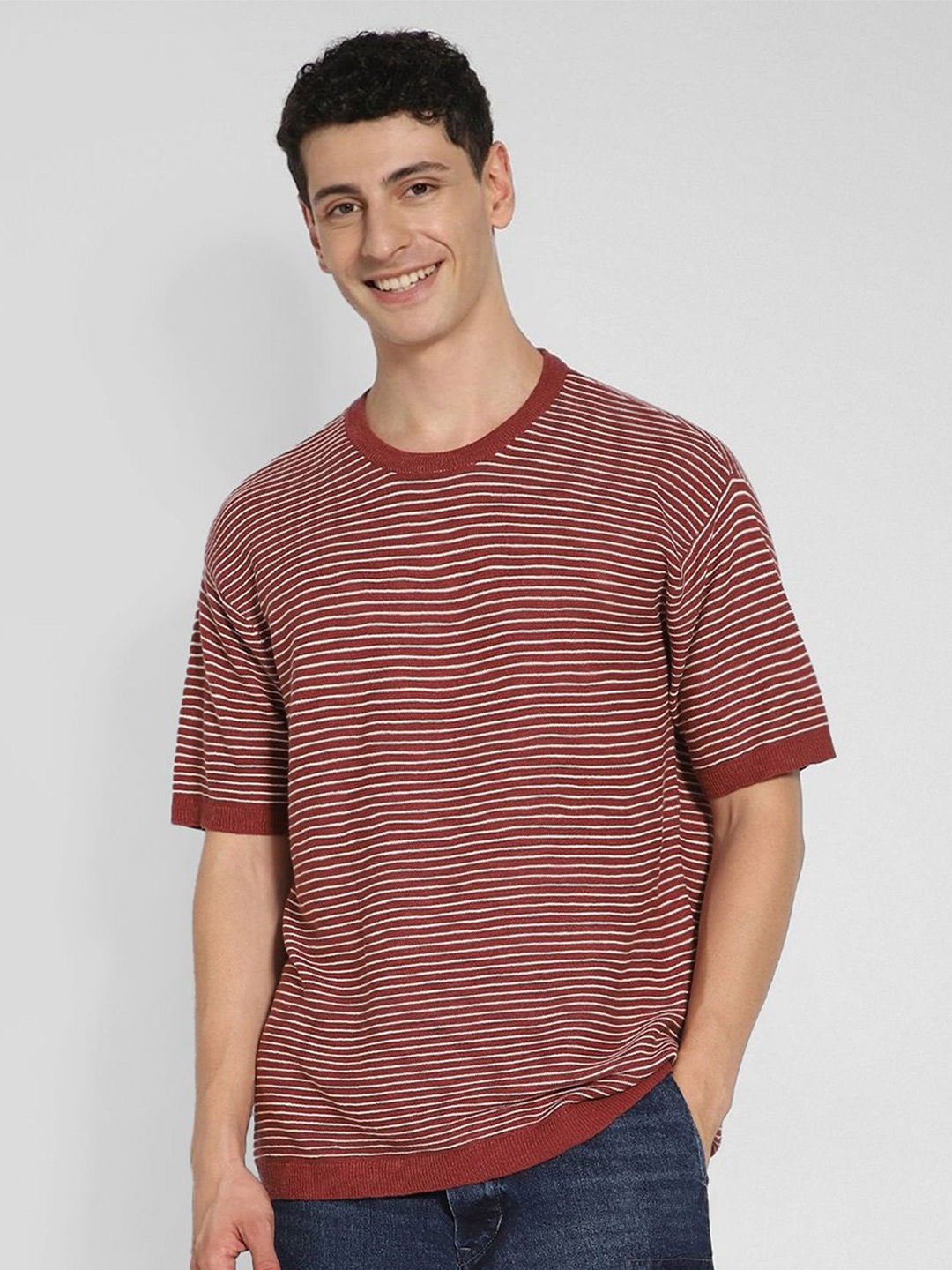 

AMERICAN EAGLE OUTFITTERS Men Striped Short Sleeves Pullover, Red