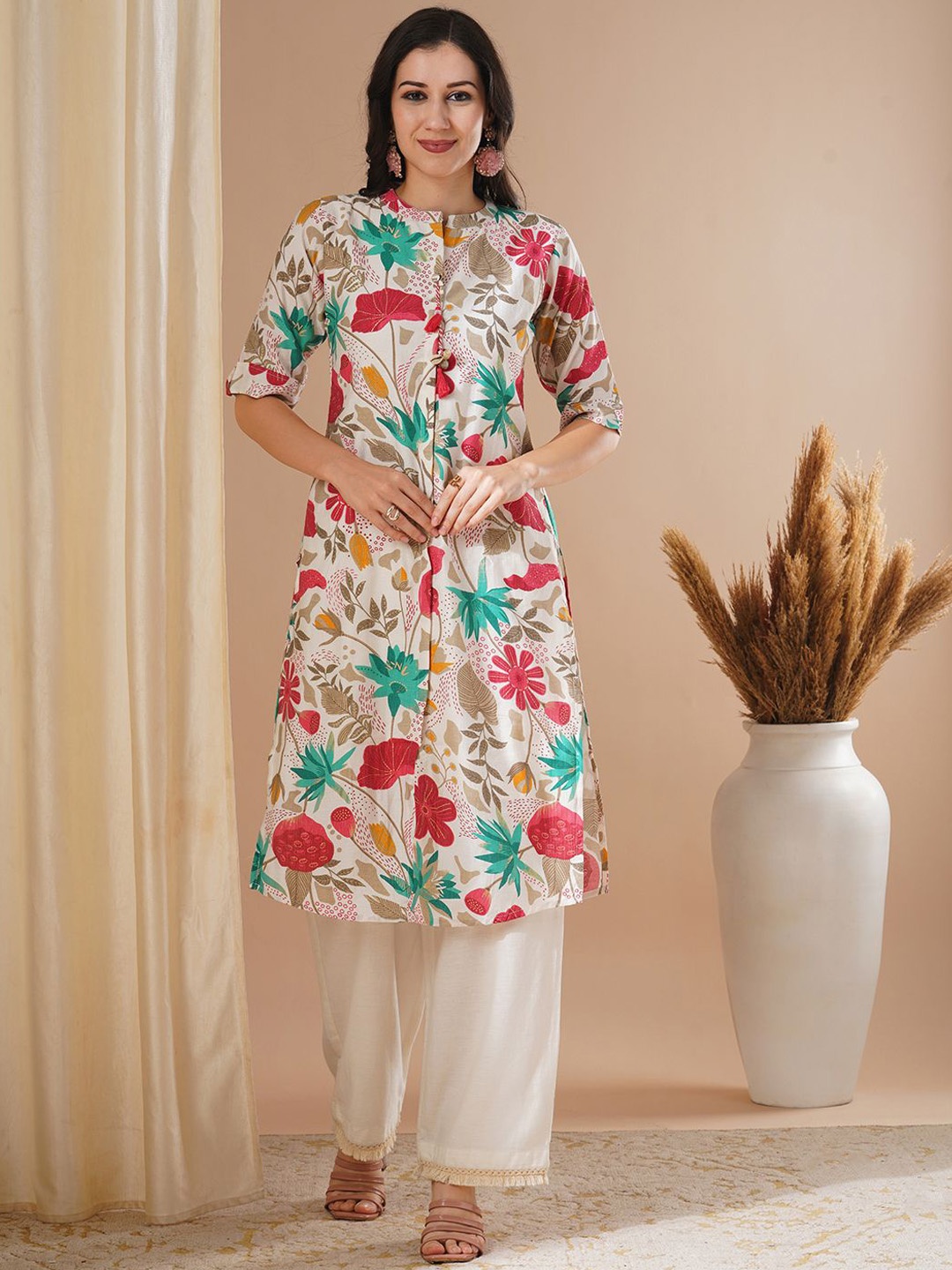 

FASHOR Women Floral Printed Kurta, Off white