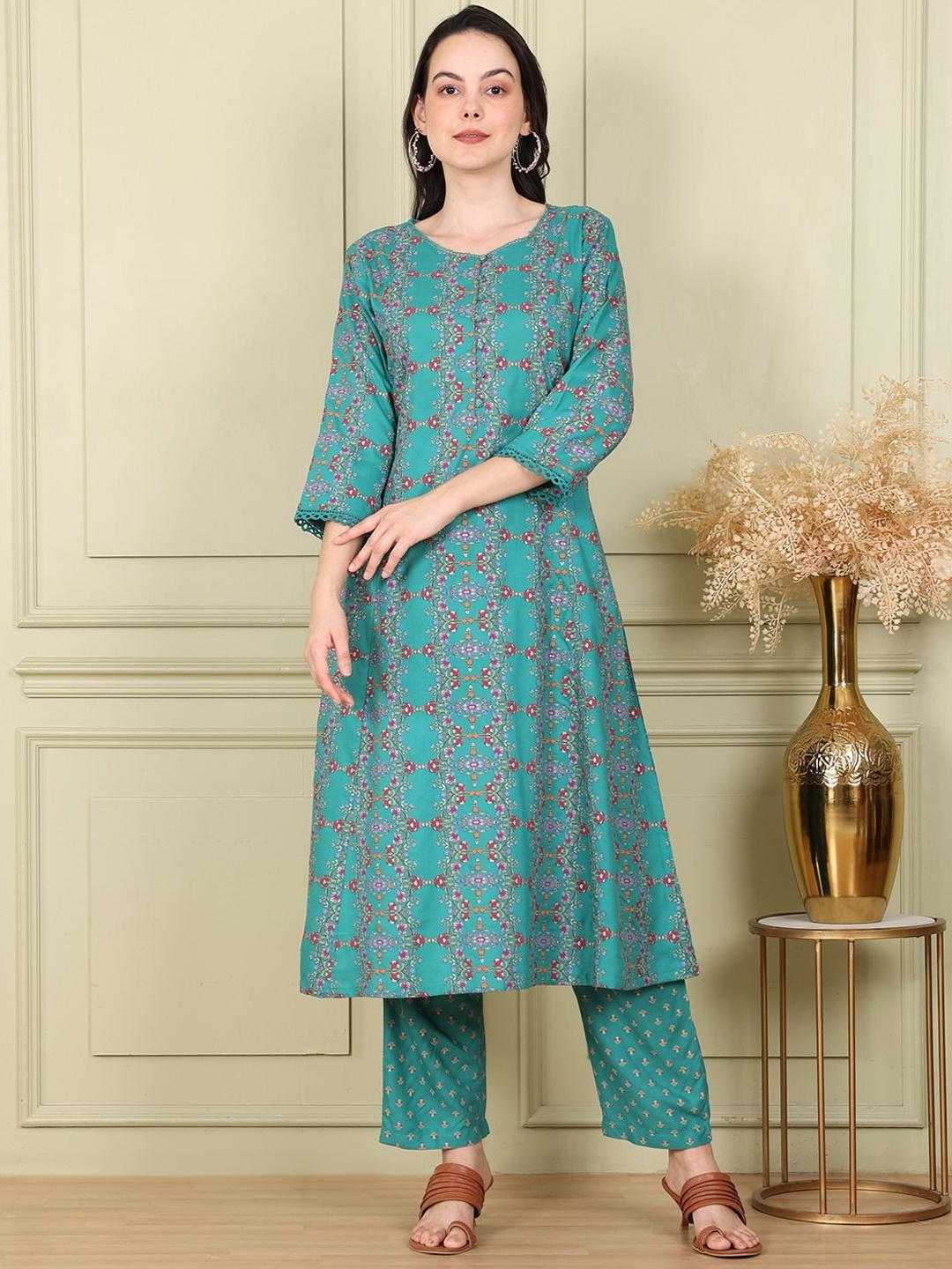 

W Women Floral Printed Flared Sleeves Kurta, Blue
